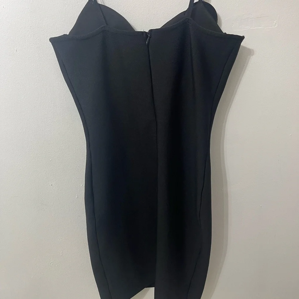 Elegant Black Dress with Rhinestone Floral Design - Picture 5 of 6